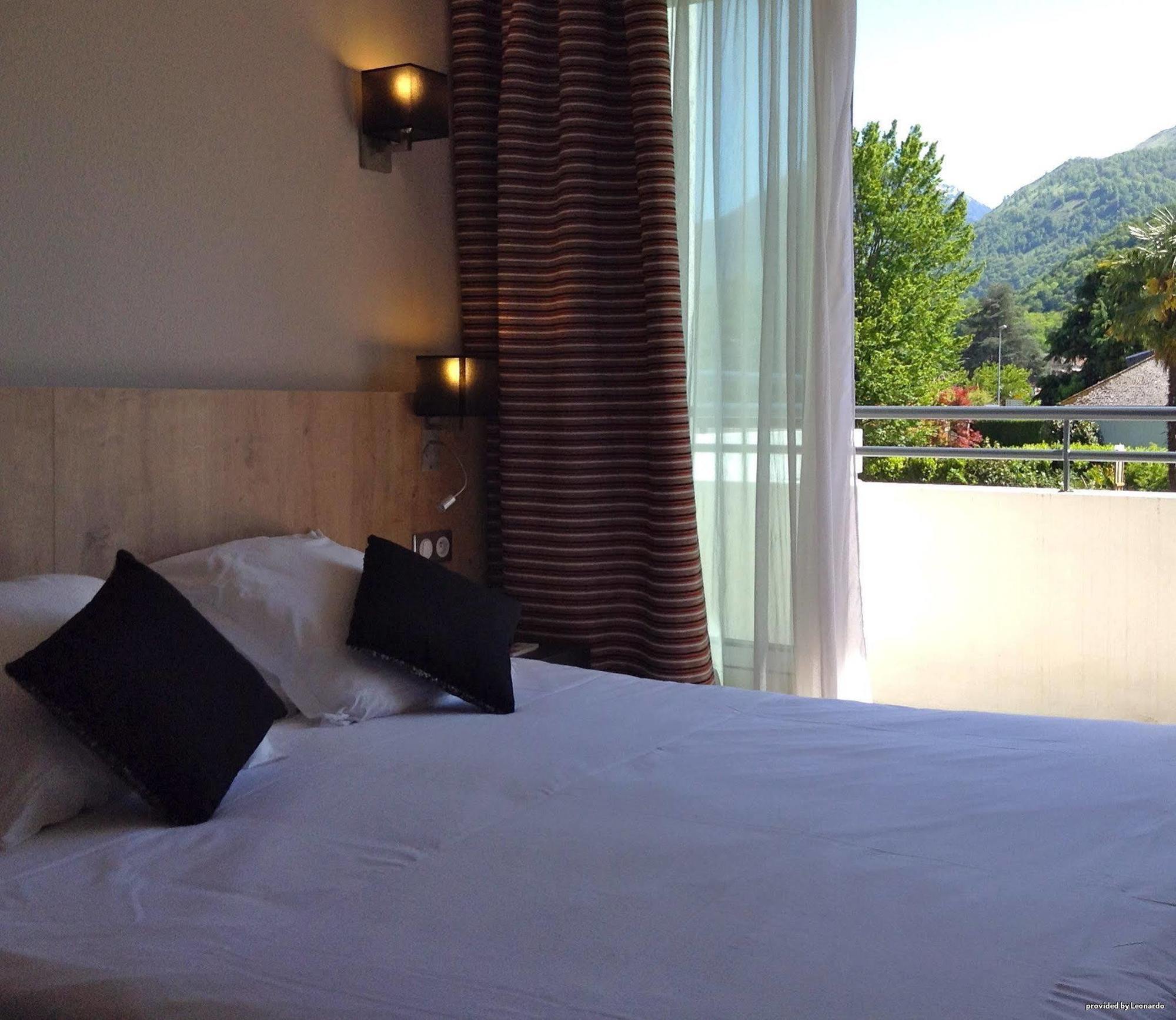 Logis Hotel Le Miramont Argelès-Gazost Exterior foto